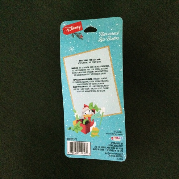 DISNEY Mickey Mouse Holiday Lip Balm Duo – Mint Hot Chocolate & Candy Cane Swirl - Picture 10 of 12